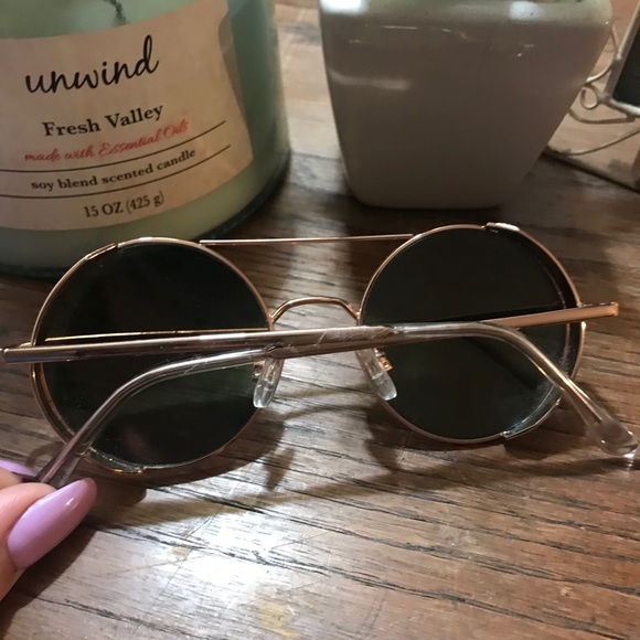 Circle sunglasses - Picture 3 of 4